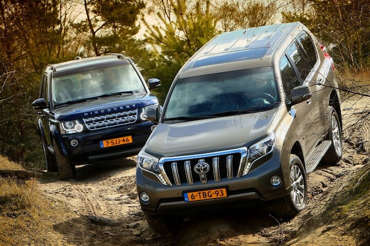 Toyota Land Cruiser - Land Rover Discovery