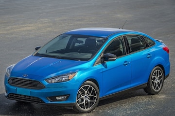 Ford Focus sedan facelift
