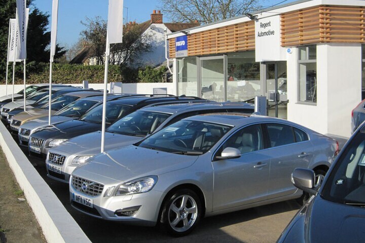 Volvo dealer