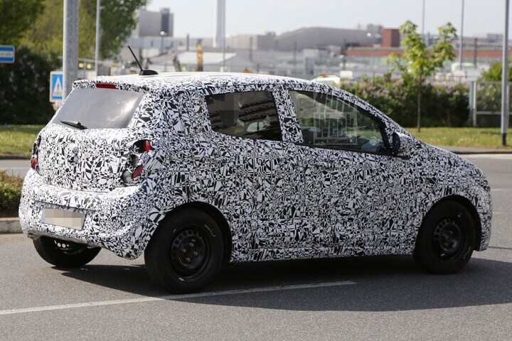 Opel Agila spyshots