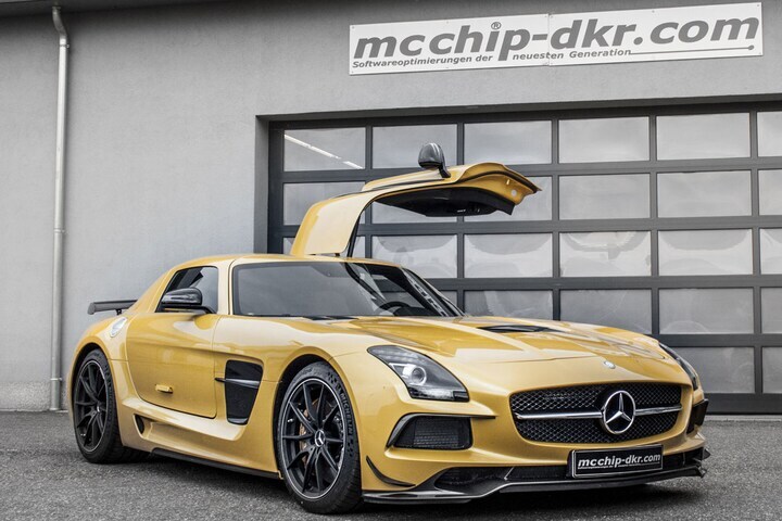 McChip-DKR Mercedes SLS AMG Black Series