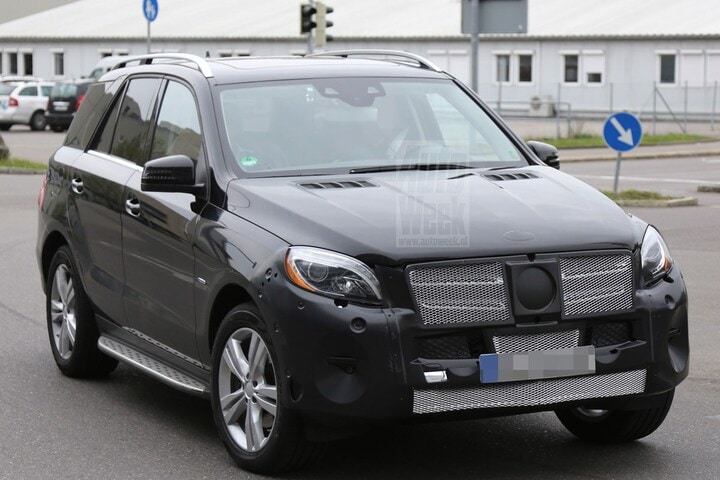 Mercedes ML facelift spyshots