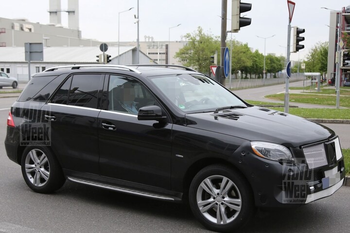 Mercedes ML facelift spyshots