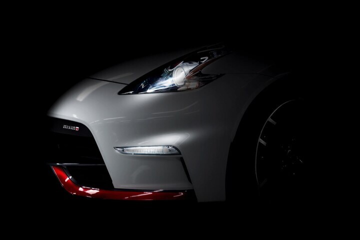 Nissan teaser 370Z Nismo 2015
