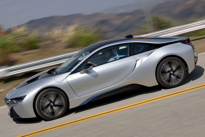 BMW i8