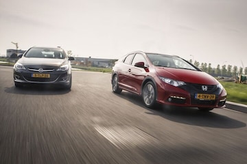 Astra_vs_Civic
