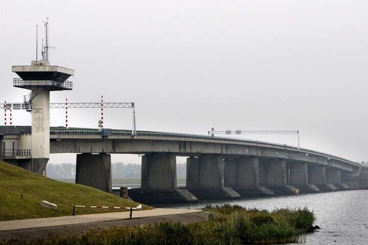 Ketelbrug A6 (foto ANP)