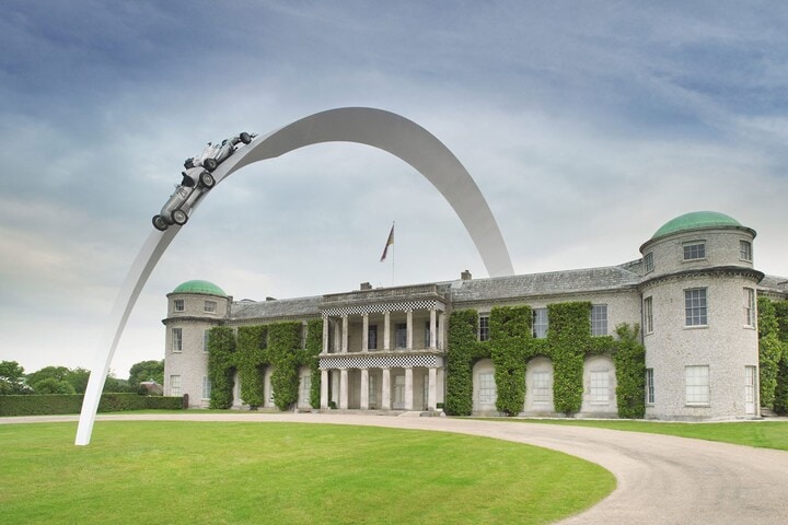Mercedes-Benz Central Feature Goodwood