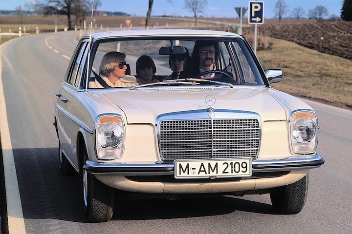 Mercedes-Benz W115 240D 3.0