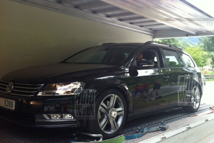 Skoda Superb mule