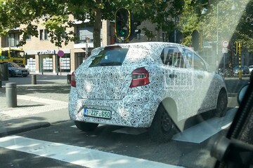 Ford Ka spyshot (foto Antonio Ledda)