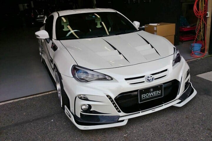 Toyota GT86 Rowen International