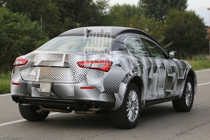 Maserati Levante spyshot