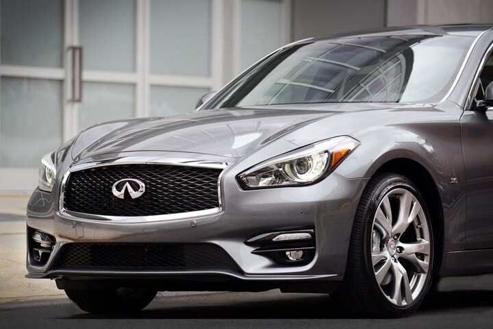 Infiniti Q70