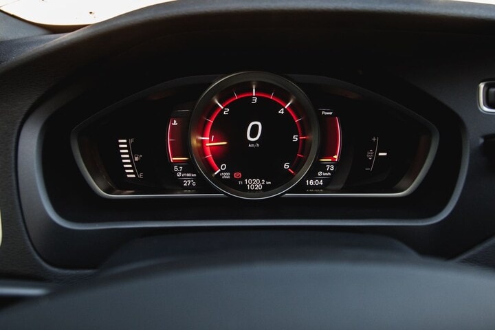 Volvo V40 D4