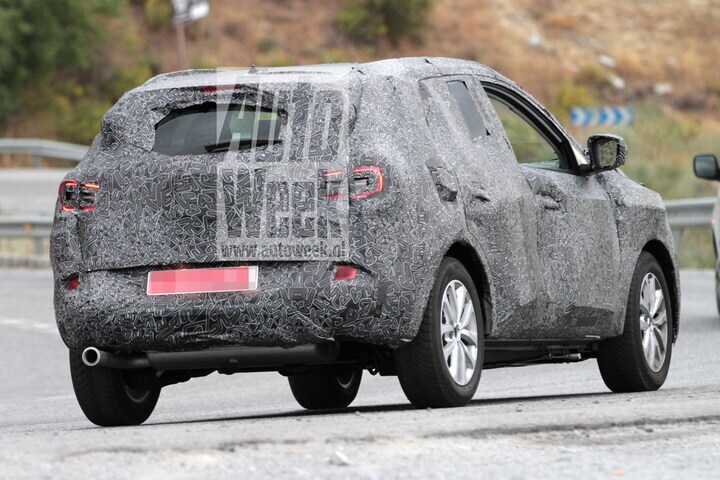 Renault SUV spyshots