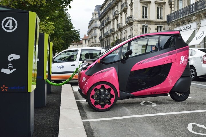 Toyota i-Road in Grenoble