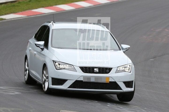 Seat Leon ST Cupra spyshots