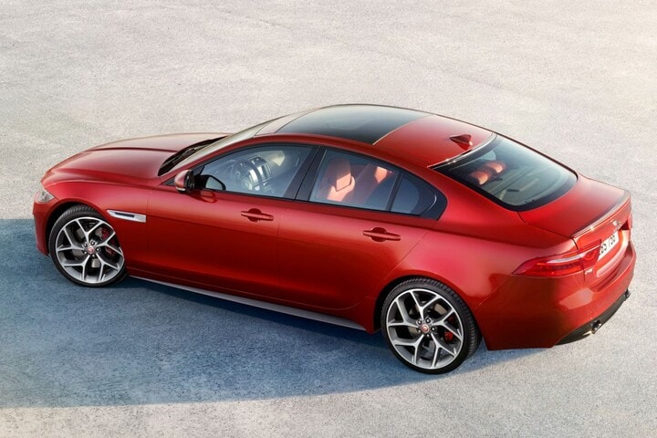Jaguar XE