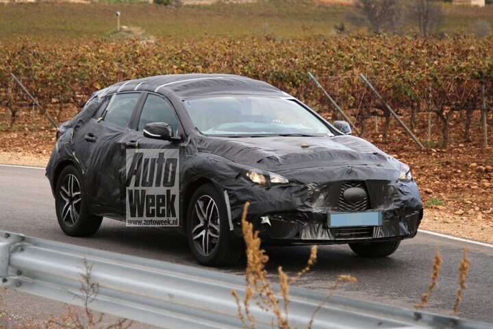 Infiniti QX30 spy