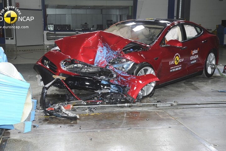 Tesla Model S EuroNCAP crashtest