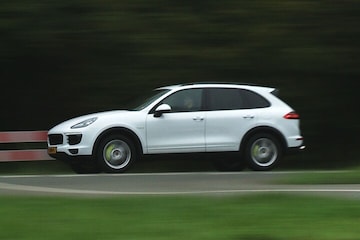 Porsche Cayenne S E-Hybrid