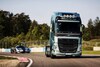 Volvo truck vs Koenigsegg One:1