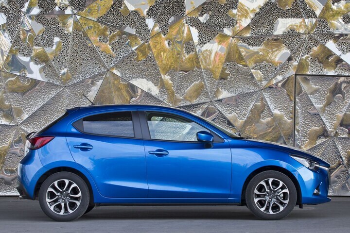 Mazda 2