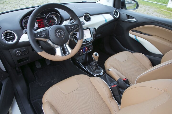 Opel Adam Rocks