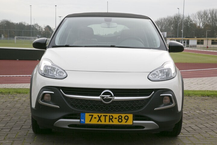 Opel Adam Rocks