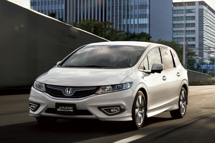 Honda Jade Hybrid Japan