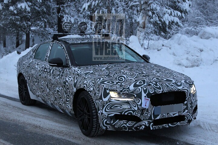 Jaguar XF spyshot
