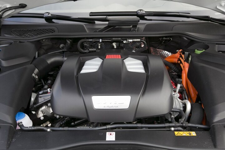 Porsche Cayenne S E-Hybrid