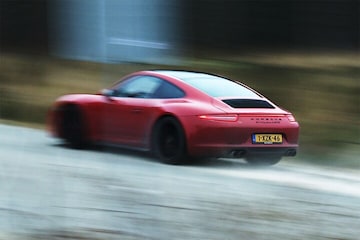 Porsche 911 Carrera 4 GTS