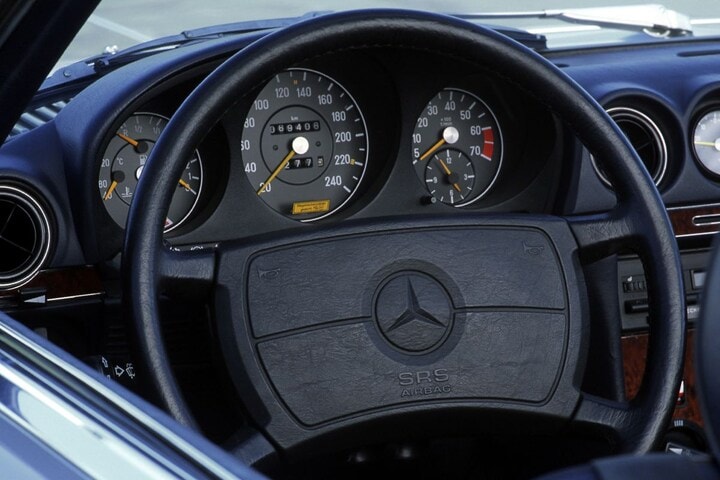 Mercedes-Benz SL R107