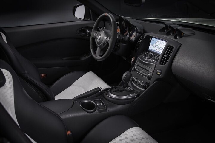 Nissan 370Z Nismo Roadster
