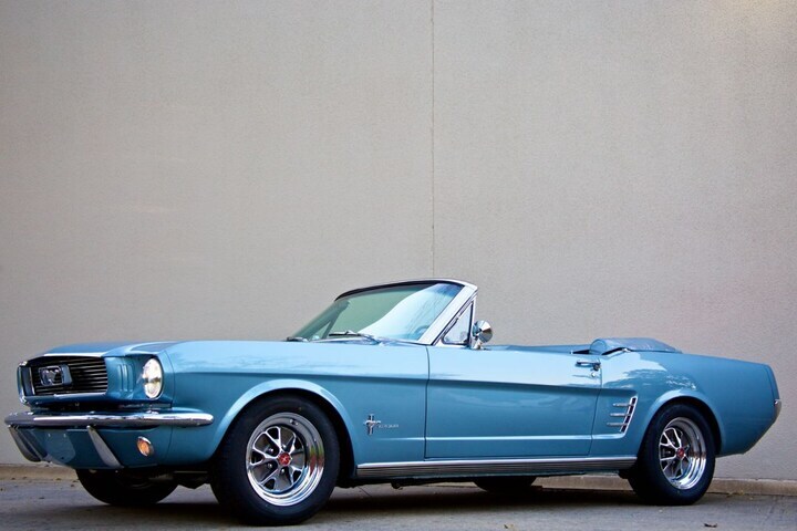 Revology Cars Ford Mustang replica