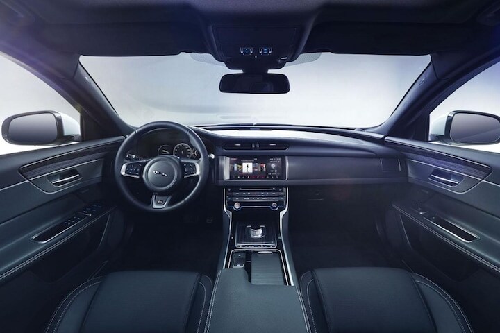 Jaguar XF interieur