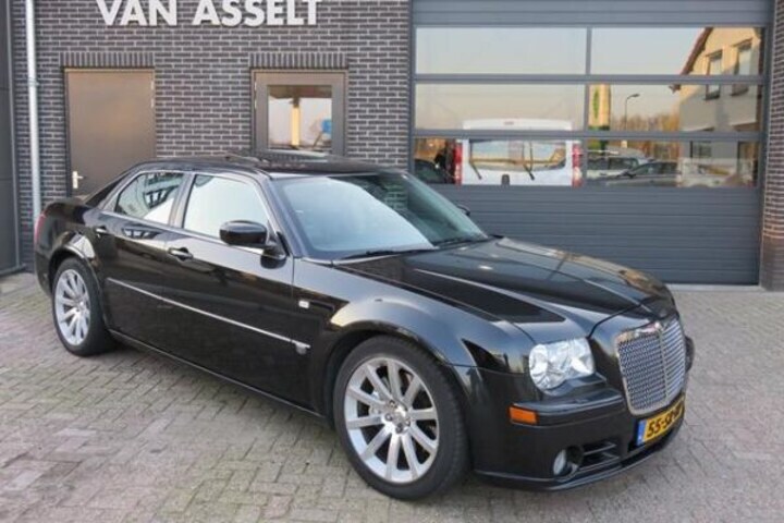 Chrysler 300C SRT8