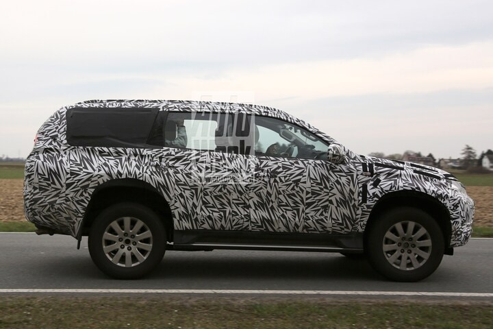 Mitsubishi Pajero spyshots