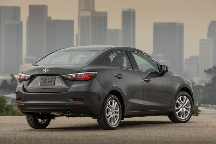 Scion iM en iA