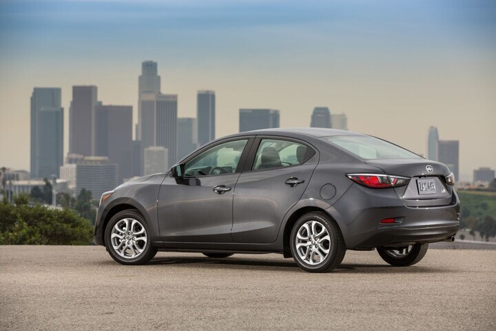 Scion iM en iA