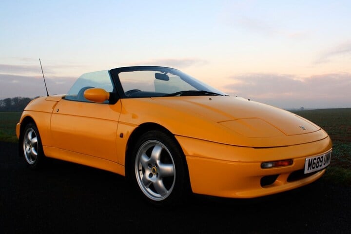 Lotus Elan