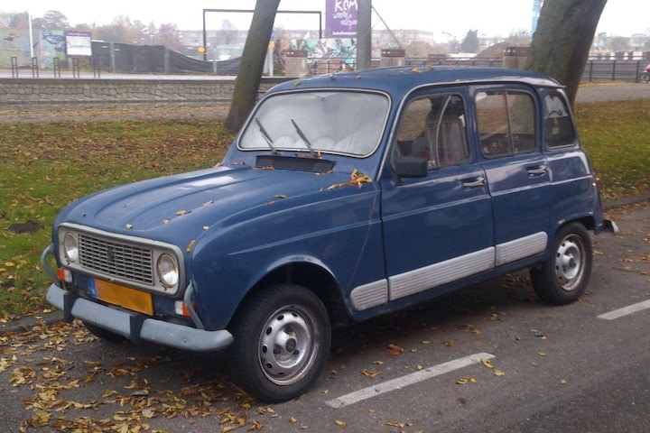 Renault 4