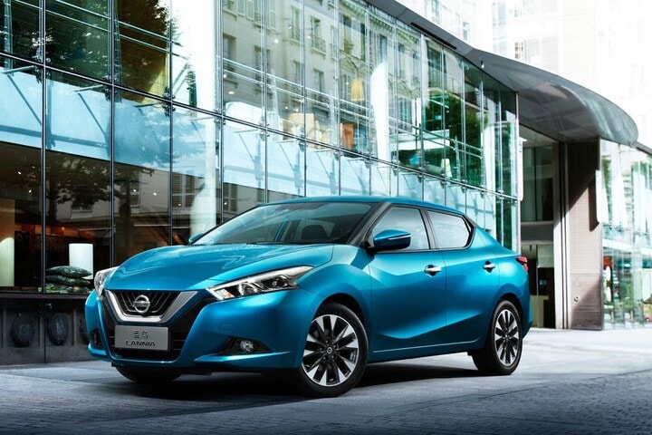 Nissan Lannia