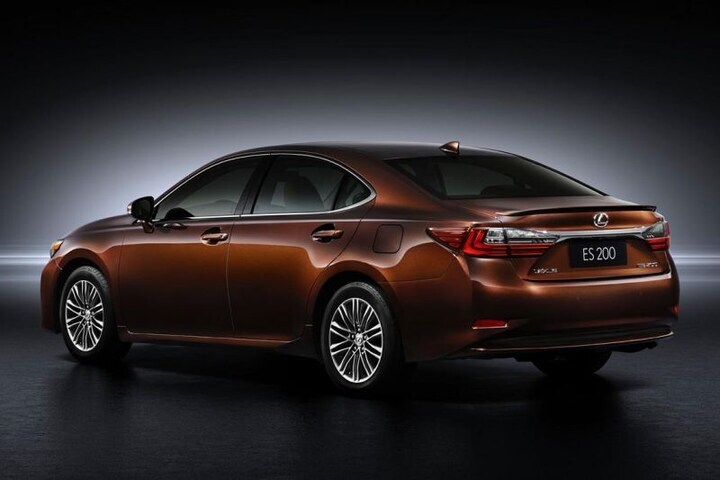 Lexus ES facelift