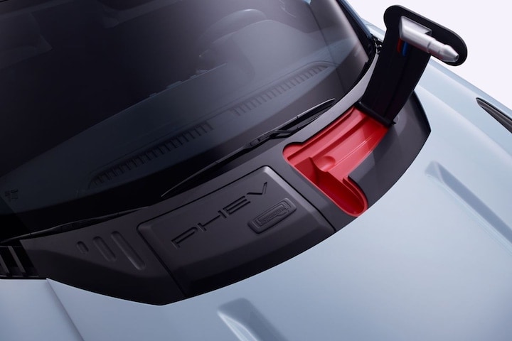 Qoros 2 PHEV