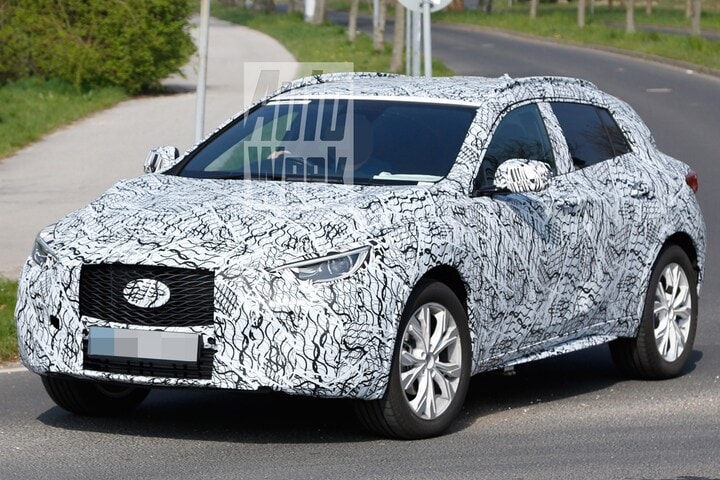 Infiniti QX30 spyshots