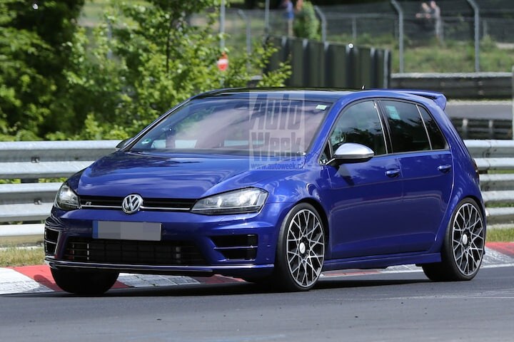 Volkswagen Golf R400 spy shot (foto SB-Medien)