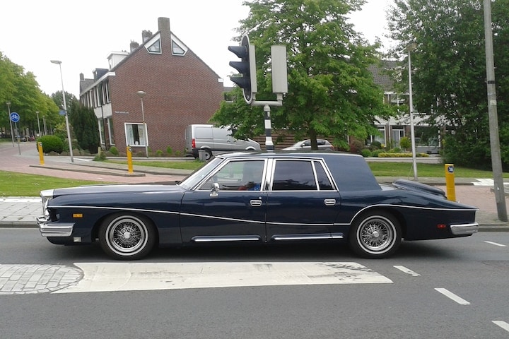 Stutz Victoria